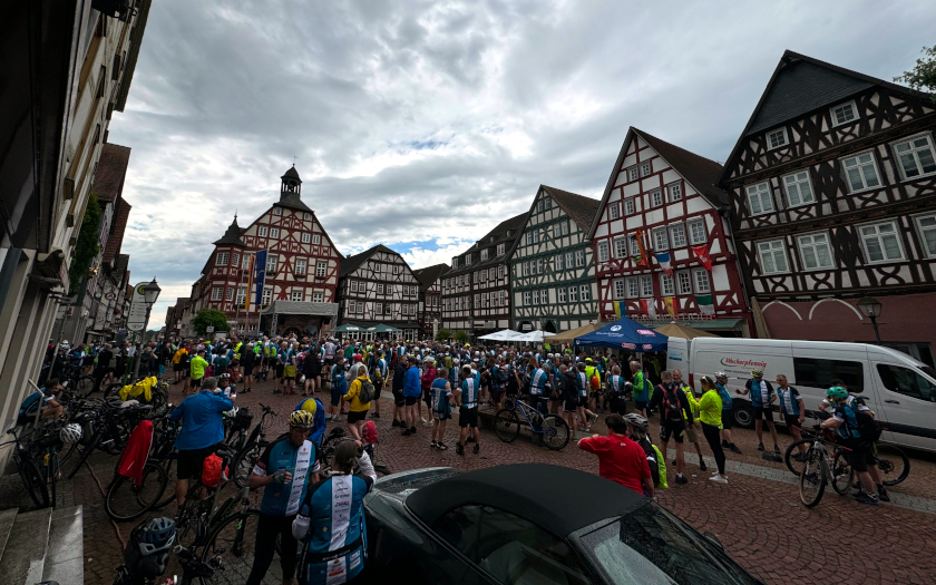 Zwischenstopp in Grünberg bei der Spenden-Radtour von Menschen für Kinder e.V.